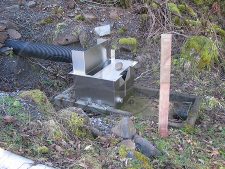 stainless steel weir box measuring dam seepage