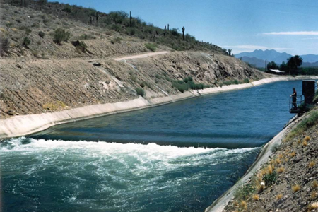 large long-throated flume