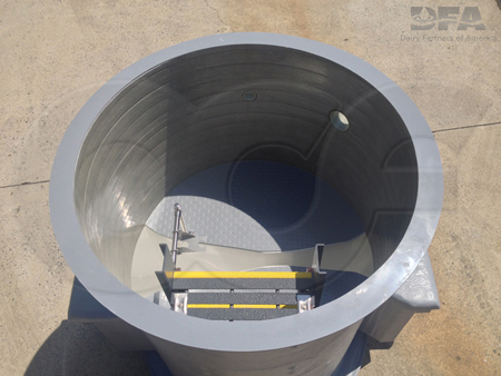 Fiberglass bench in a Packaged Metering Manhole with a Parshall Flume